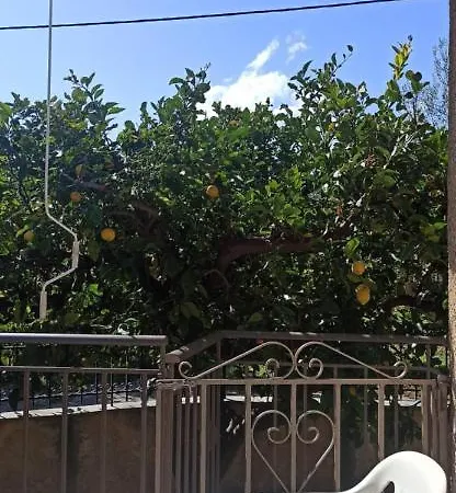 別荘 Nikos Holidays House