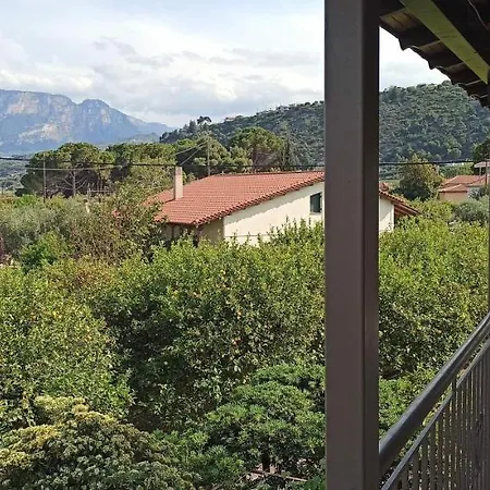 度假居 Nikos Holidays House 阿克拉塔