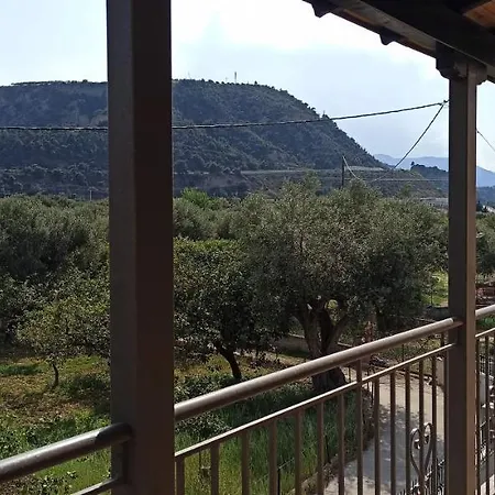 Holiday home Nikos Holidays House Akrata