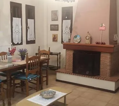 Nikos Holidays House * Akrata