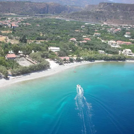 Nikos Holidays House * Akrata