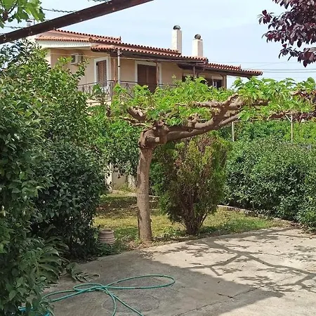 Holiday home Nikos Holidays House Akrata